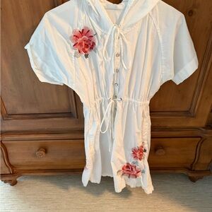 3J by Johnny Was   White Hooded Dress with Coral , Pink Floral Embroidery.